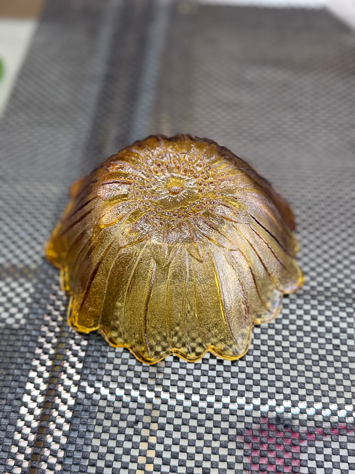 Amber Flower Bowl