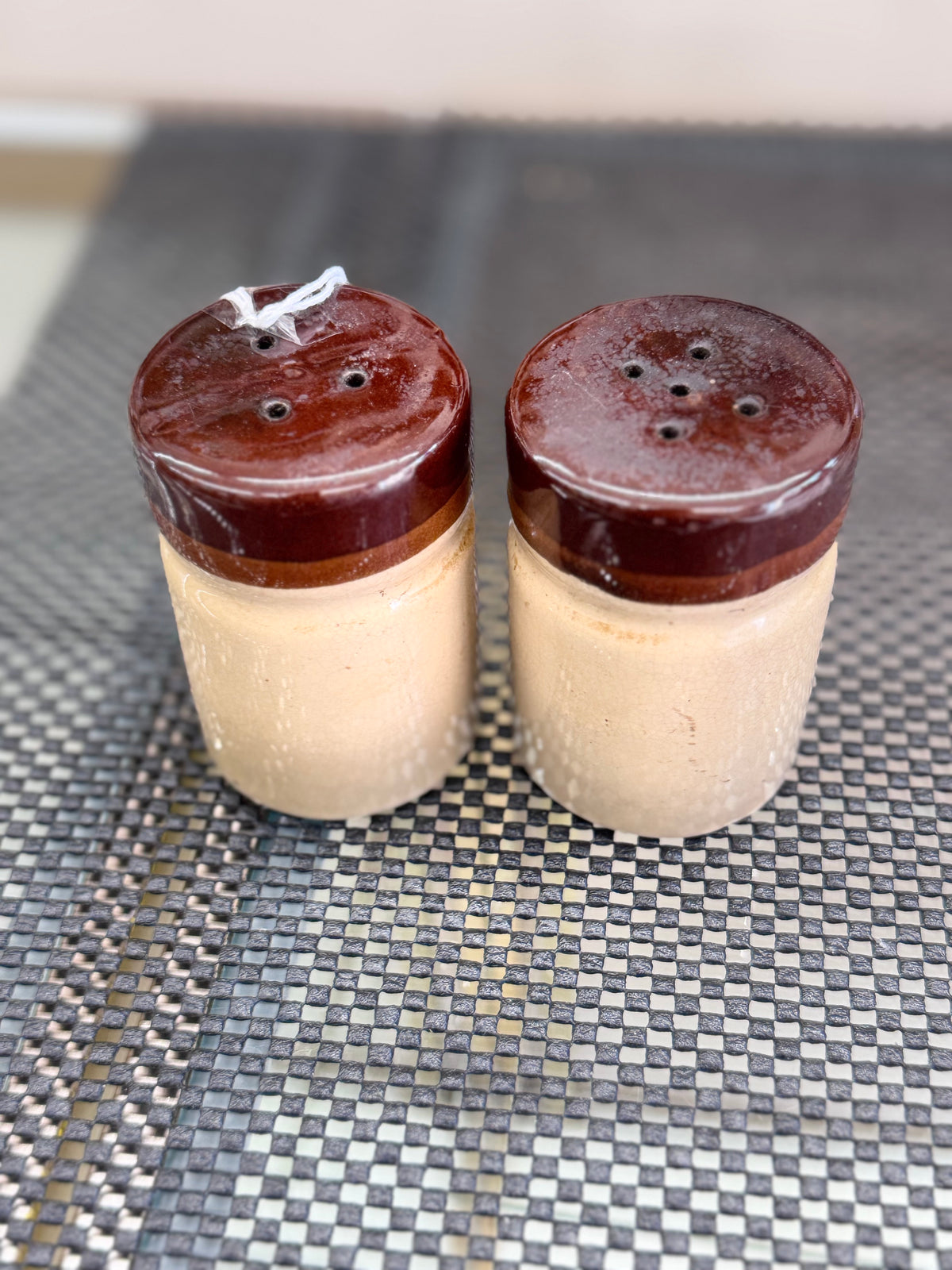 Crock Like Salt & Pepper Shaker